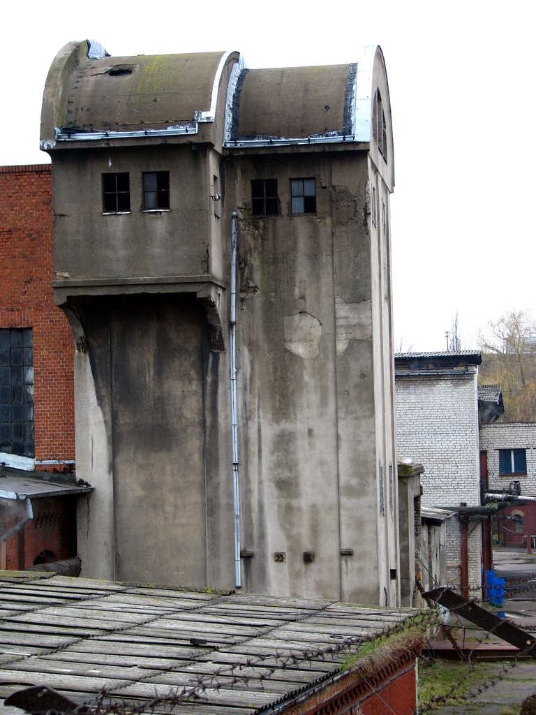 Old industrial buildings by Тилигузов Сергей