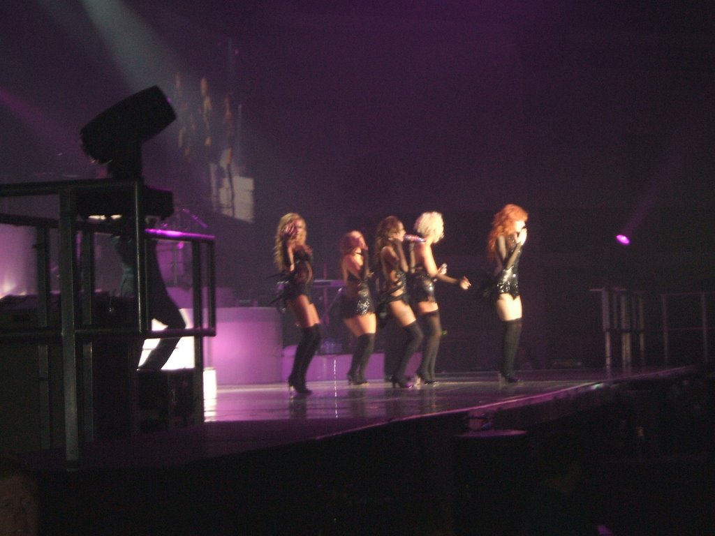 Cardiff International Arena - Girls Aloud (19.05.08) by Racht