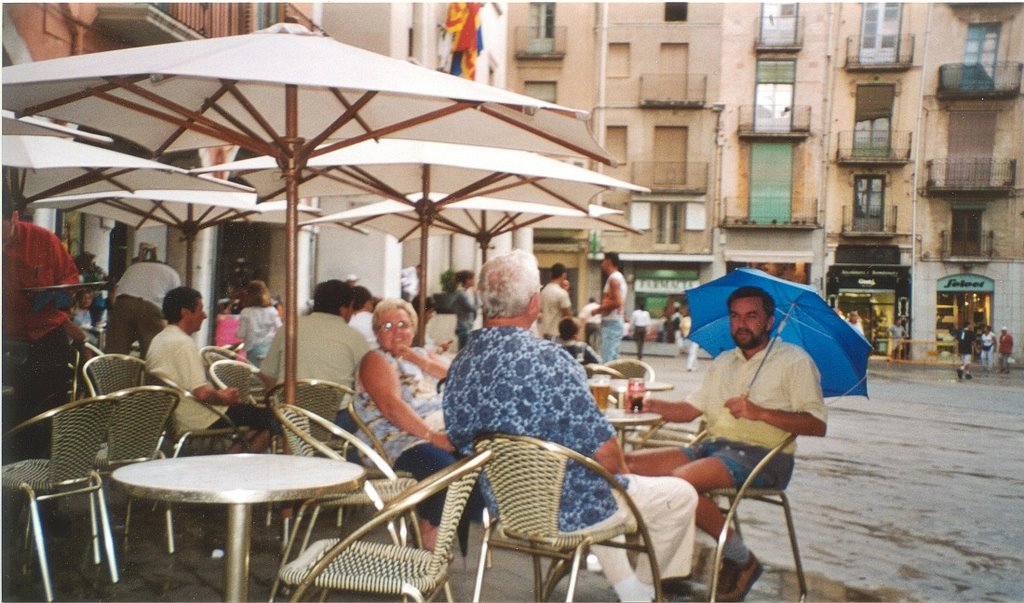 FIGUERAS terras-weer maar niet echt ... by walterskrutser