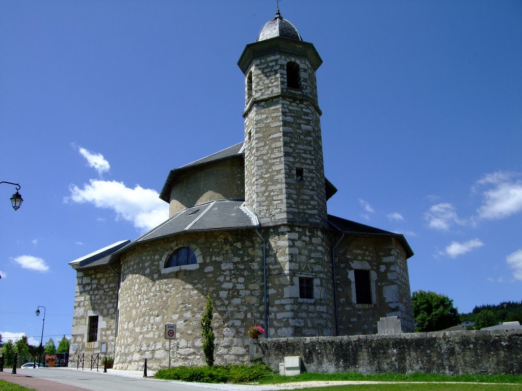 Eglise Saint-Pierre by qoniq