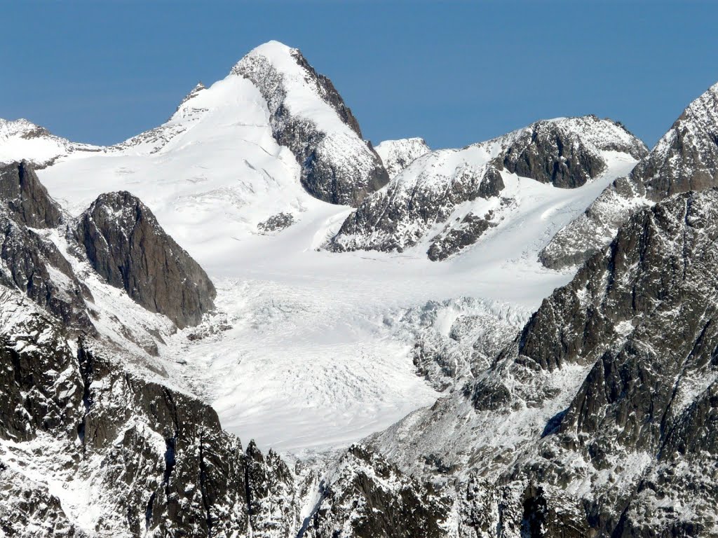 Oberaarhorn by Norbert Burgener