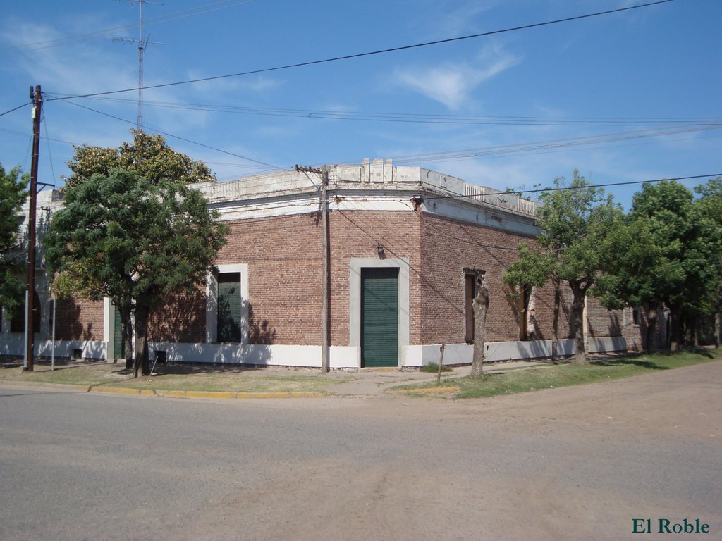 En una Epoca Almacen de Ramos Generales en San Genaro, Santa Fe, Argentina by El.Roble3