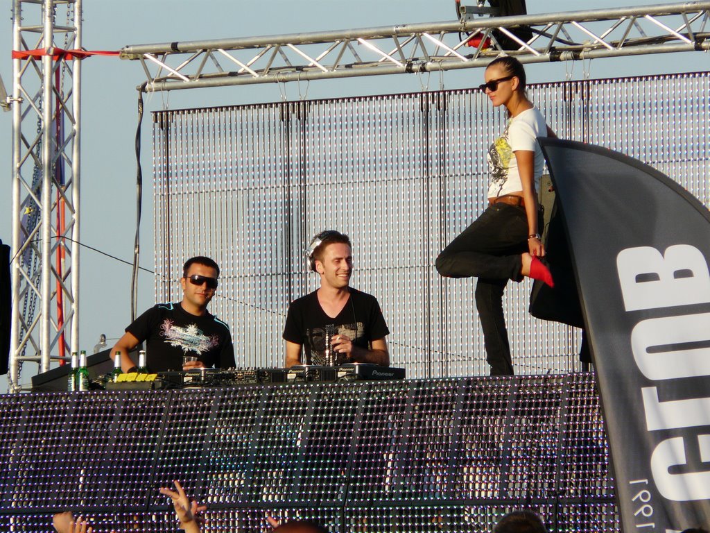 Cacao beach & Viktor Calderone 03.08.2008 morning by i Alex BG