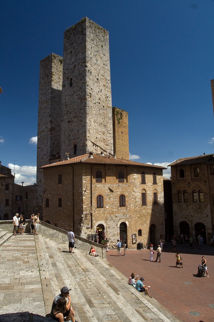 San Gimignano - Piazza del Duomo - Tuscany, Italy by Mariusz Konopnicki