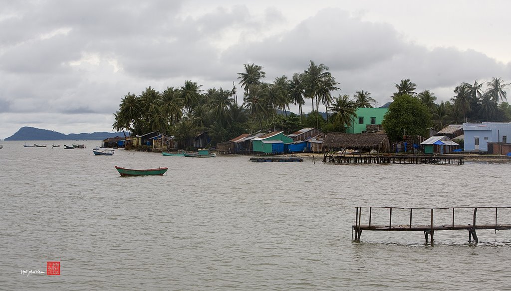 Xóm Chài Phú Quốc (by Hoàng Khai Nhan) by Hoàng Khai Nhan