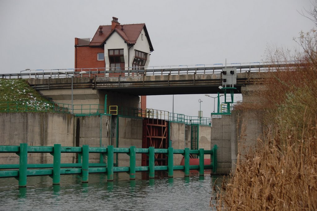 Lock in Smolice, Poland by Koos Fernhout