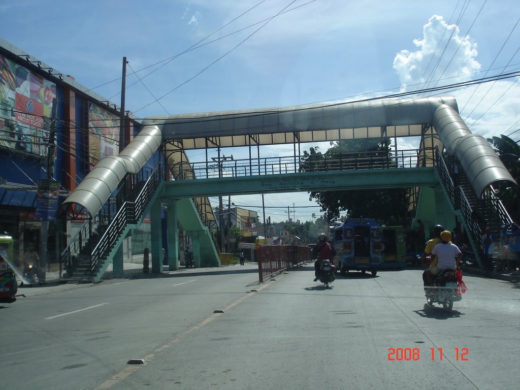 Sky walk in consolacion by josewendell