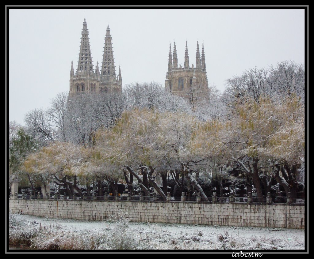 Catedral y Espolón en Otoño by Iabcs-elperdido