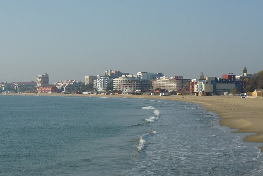 Sunny Beach in late October by Colin W