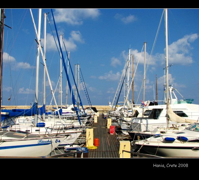 Old harbor, Hania by cloudy_yl