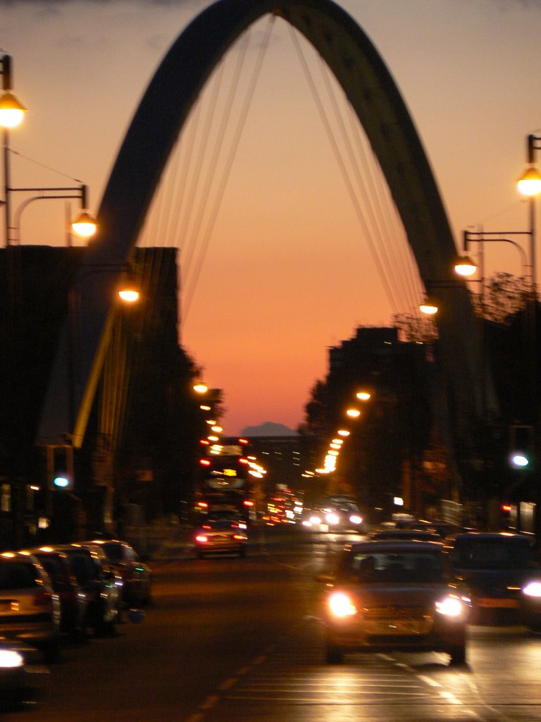 Hulme Arch, Hulme, Manchester by locman