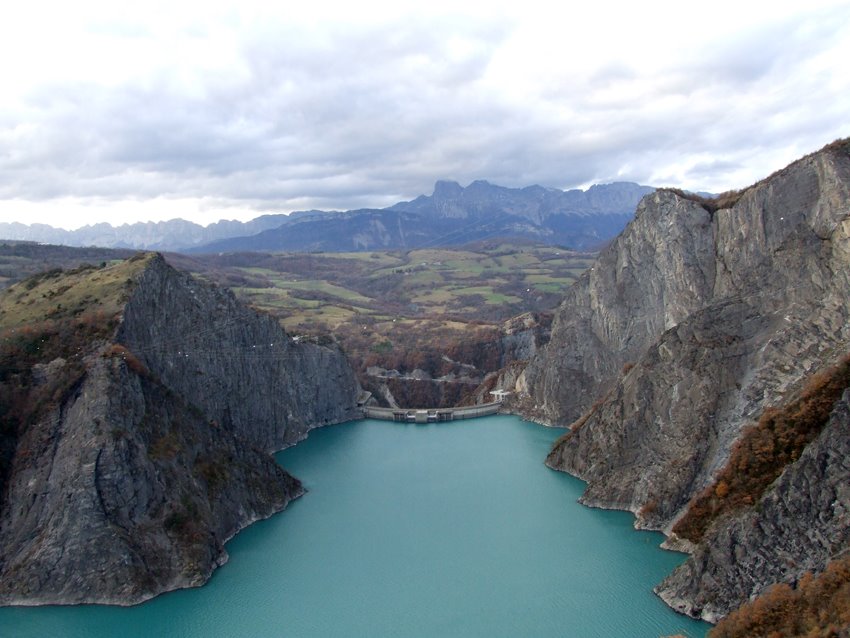 Lac de monteynard by FREDERICK 0008