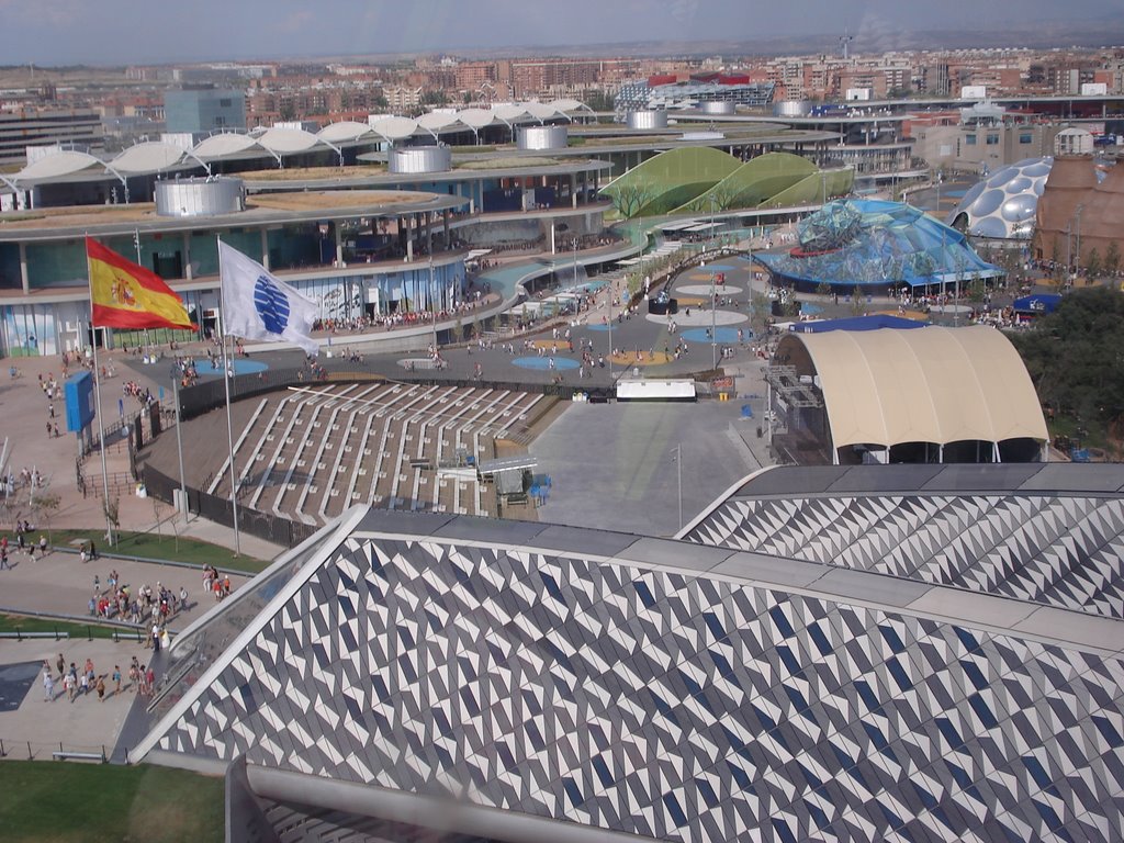 VISTA DESDE TELEFERICO ANFITEATRO Y DE LA EXPO H2O by javicastañeda