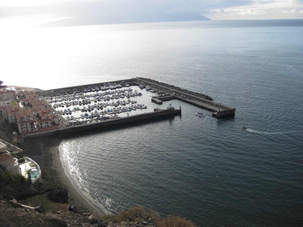 Los Gigantes, Tenerife by MQ-GZ (morretes)