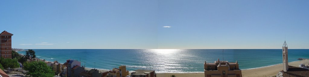 Montgat beach panorama by albertoma