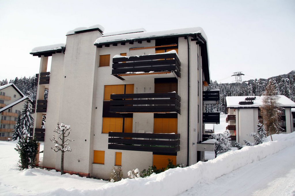 Ferienhaus in Laax by Samuel Fausch