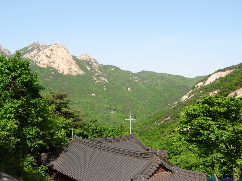 Mt. Bukhan from GukNyung-Sa (국녕사에서 본 북한산) by Seok-Won Lee