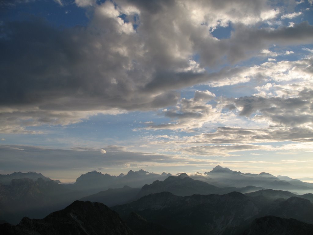 Triglav - se prebuja - awakening by perunko