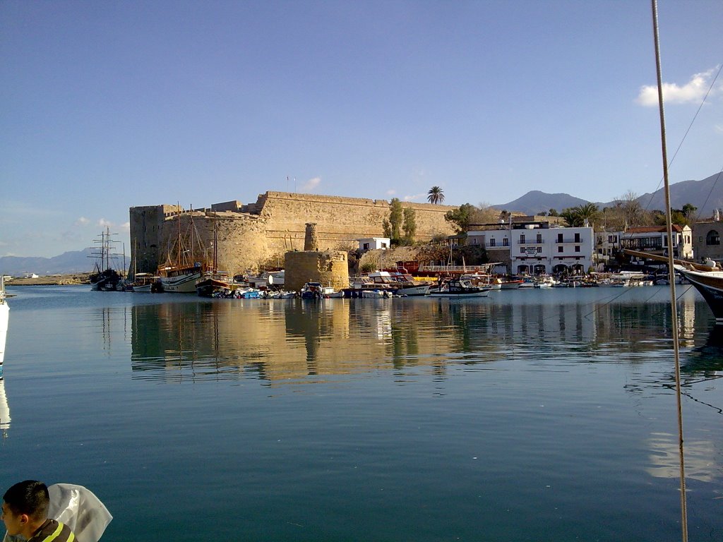 Girne kalesi by gökbilen