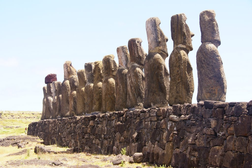 Ahu tongariki by Jonacalibra