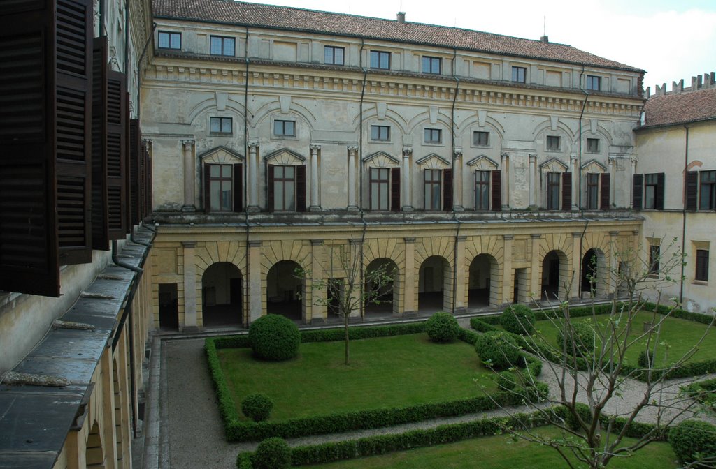 Palazzo Ducale by Christophe Trinquier