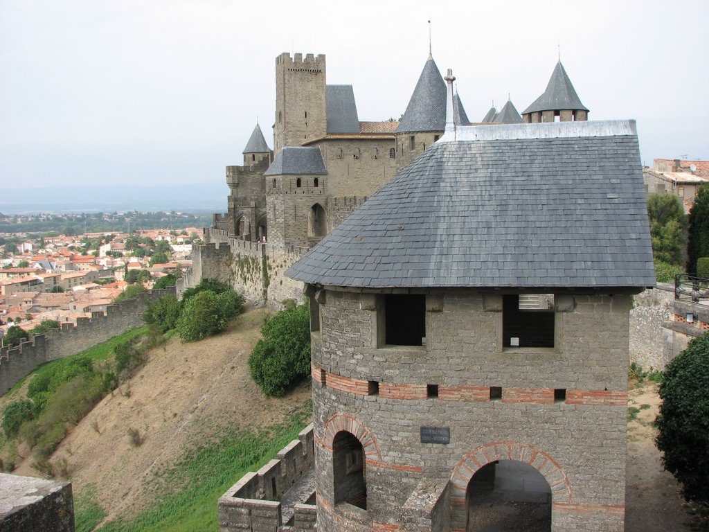 Château et Remparts de Carcassonne by DESRENTES ERIC