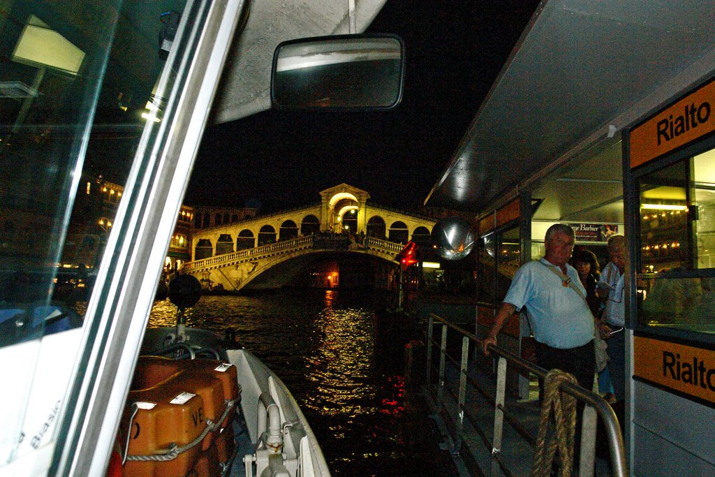 Riva di Vin de noche 38 by tonisavbcn