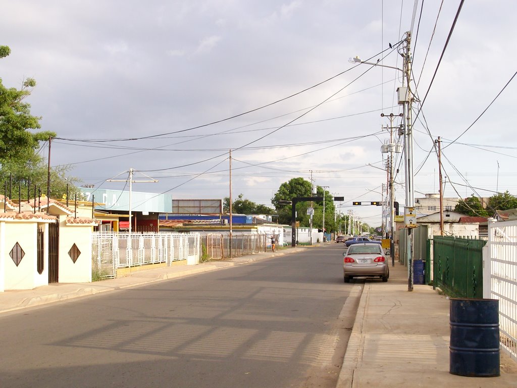 Calle Coto Paúl_ Hacia el sureste by fab_zac