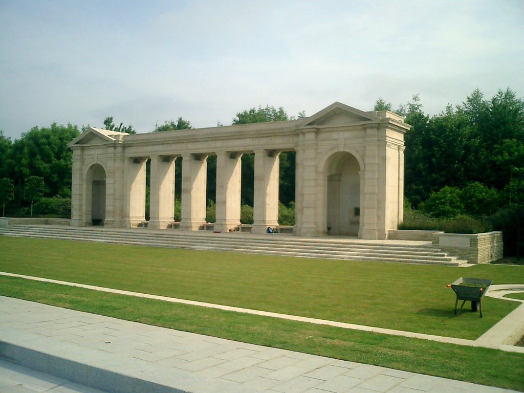 British WWII Cemetary - Monument by Simon Lang