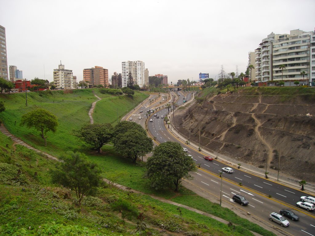 Vista del Acantilado 03 - Barranco (L.R.V.L) by LEONCIO R. VÁSQUEZ L…