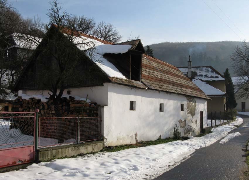 Stara kamenna stodola (teh old rock barn) by misko.macko