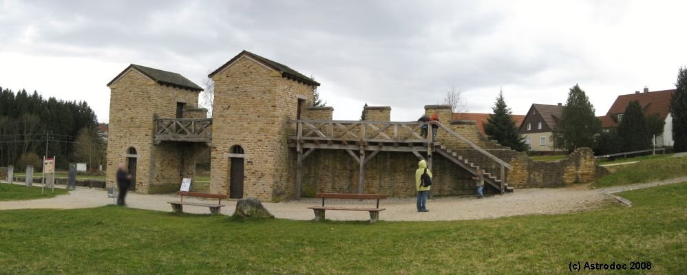 Römisches Kastell Welzheim-Ost (rekonstruiertes Westtor, Innenansicht) by Astrodoc