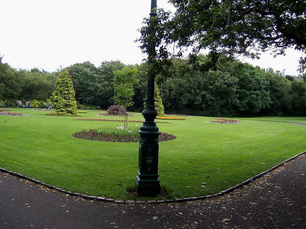 Merrion Square by archrodney