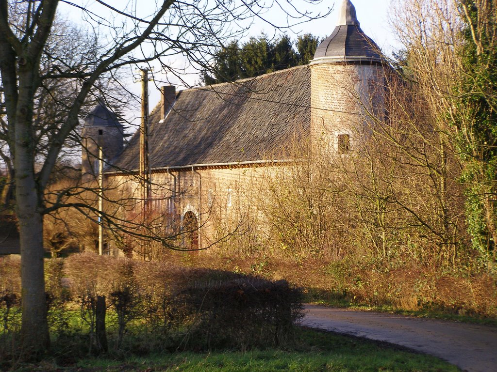 Fronrath castle farm/dec 2008 by Tombstone65