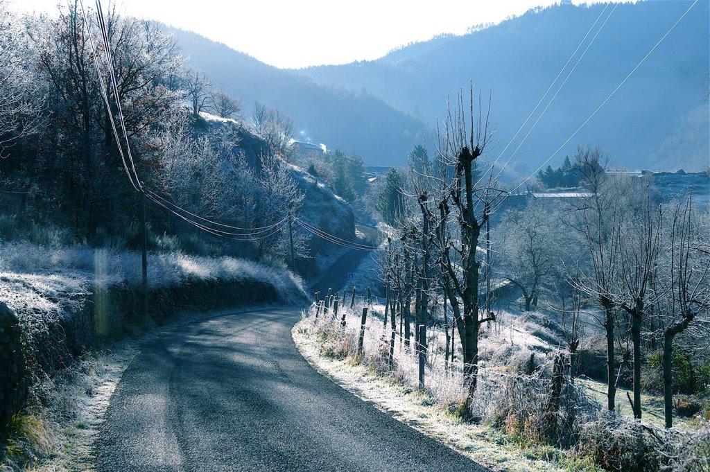 Sur la route de Bédouès by Michel GIGUET