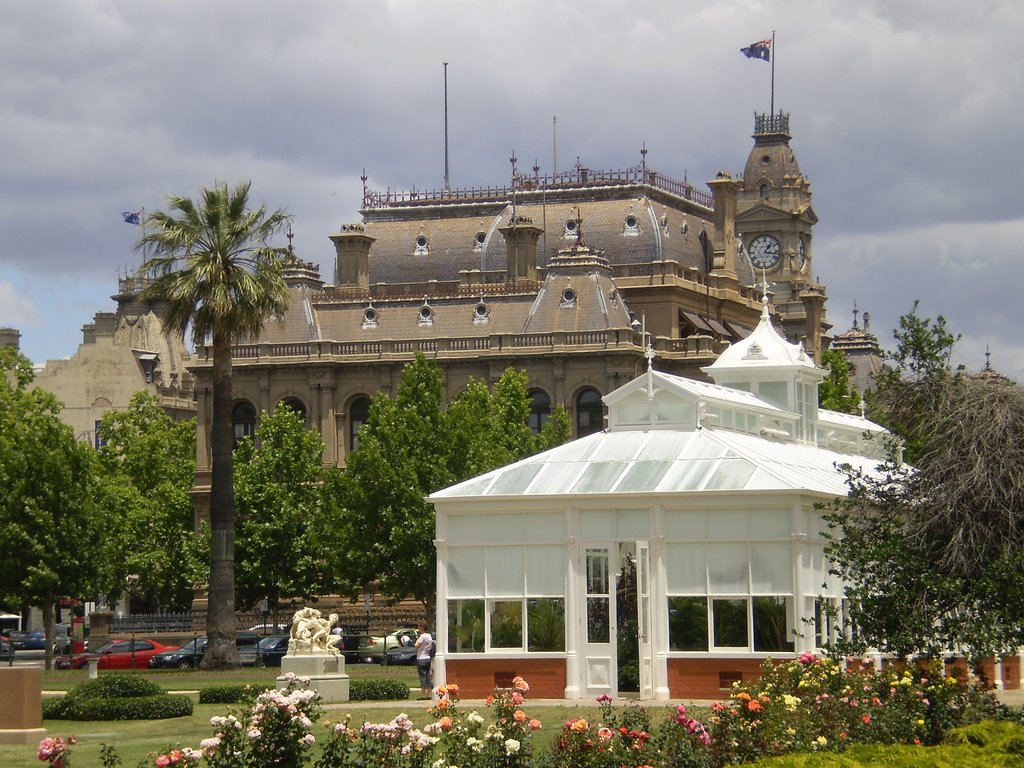 Bendigo Law Courts and Conservatory by scott eaton