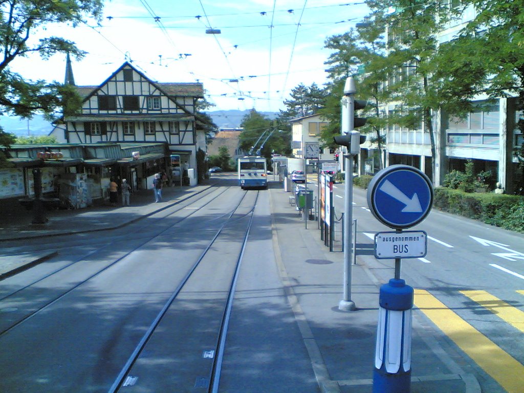 Zurich tram by Shrung JV