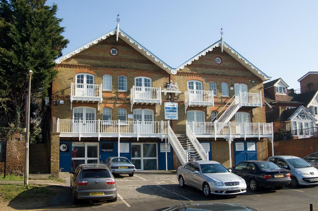 The Albany Boathouse - EML by richardparker