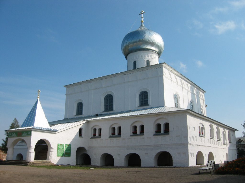 Staraya Sloboda, Leningradskaya oblast', Russia, 187729 by Phil Johnson