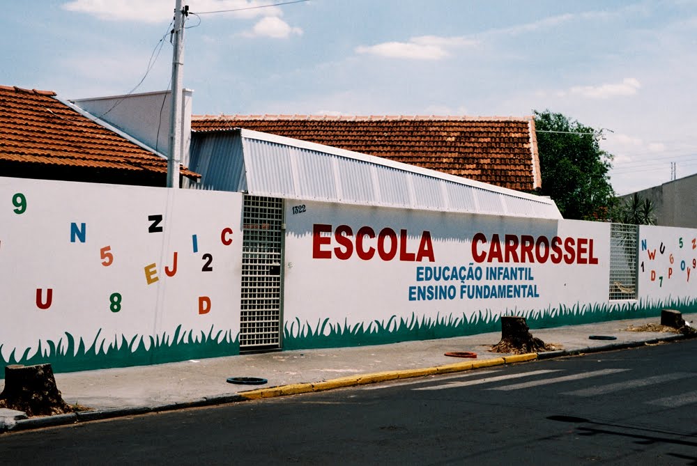 Escola Carrossel by Zekinha