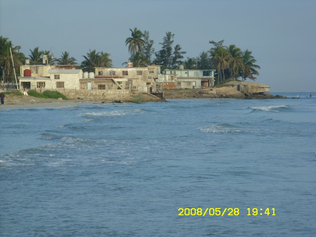 La Habana del Este, Havana, Cuba by achmed valdes