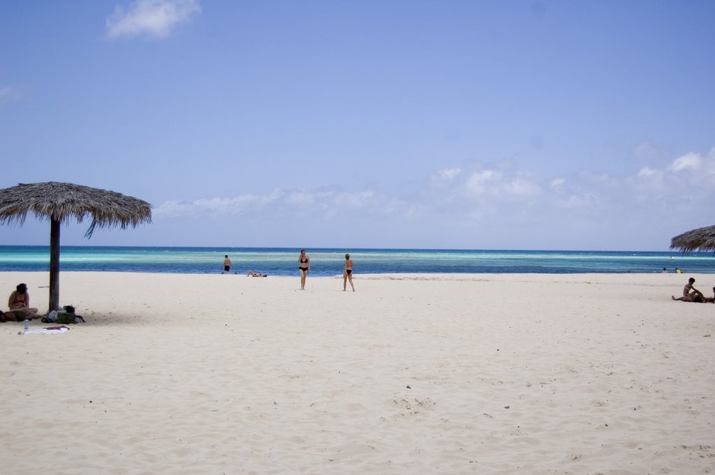 Playa Guardalavaca by Marco Quercioli