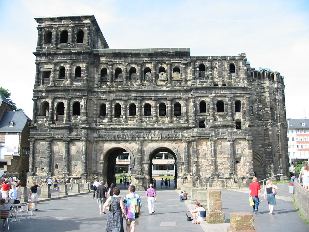 Porta Nigra by trillian