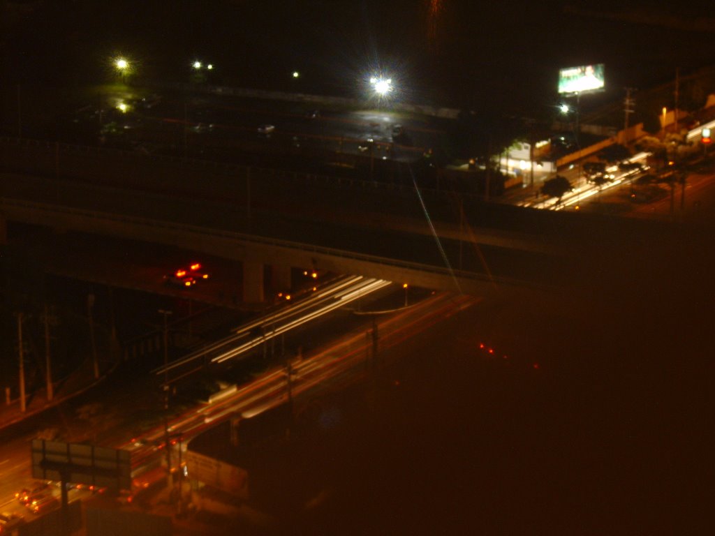 Sao Paulo de Noche by adutto