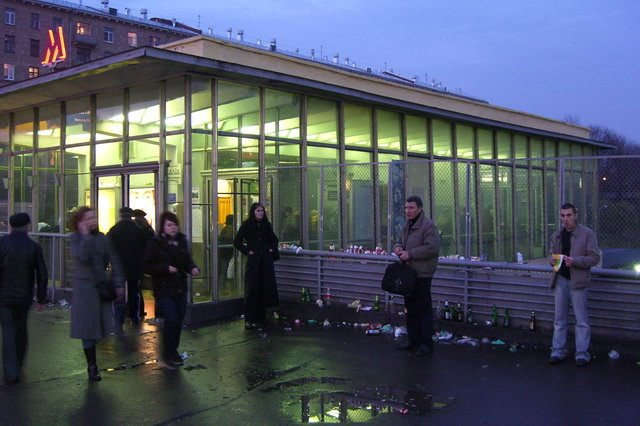 Bagratinovskaya Metro entrance. Yes, the bottles and tins too. by Lejgo_inc