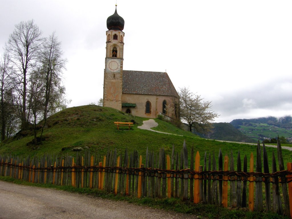 Kirche in Val Gardena by Do.rota