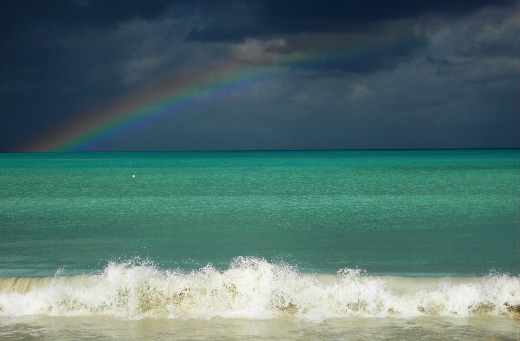 Arcobaleno ad Antigua by lucio fuser