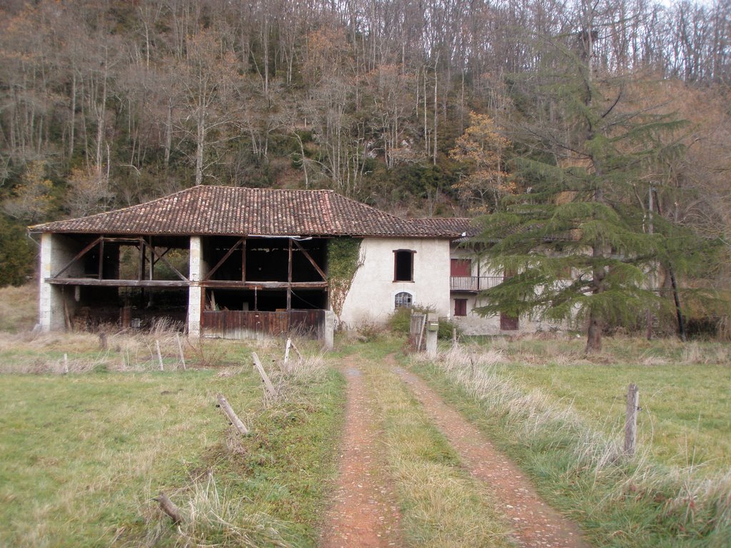 Ferme du Bas-Salat, Prat (09) by katricoin