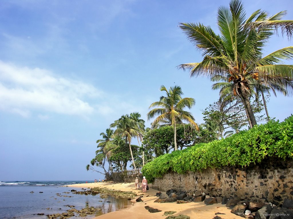 Sri Lanka Hikkaduwa Beach (Reef) by paparazzistas