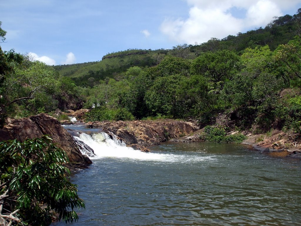 Rio Itiquira by S. F. da Costa